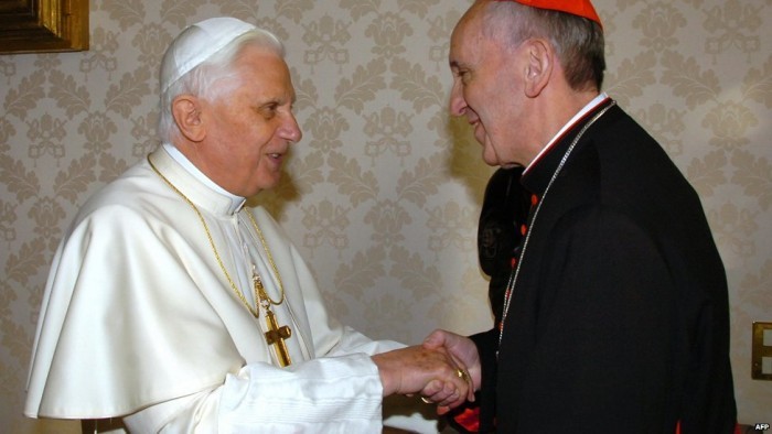 Papa Francisc, vizită la predecesorul său