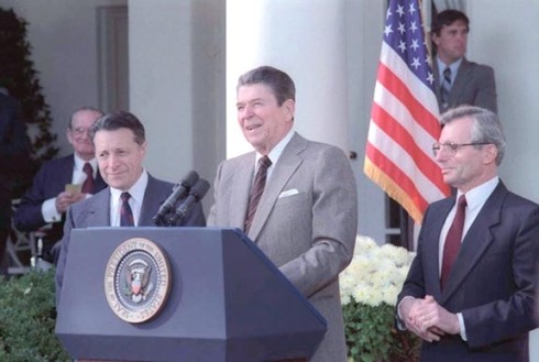 CIA, Saddam Hussein și gazul sarin
