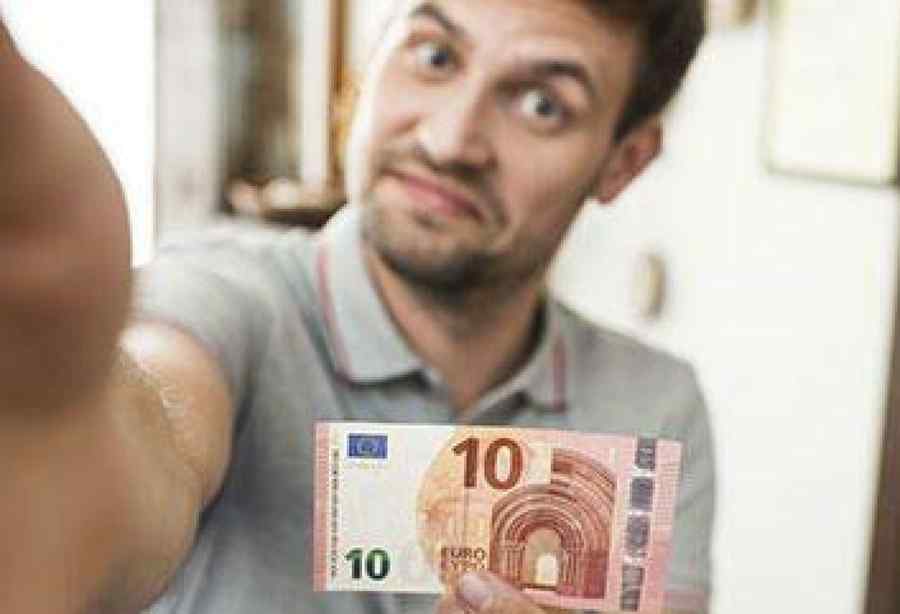 Francul elvețian s-a apreciat masiv față de euro