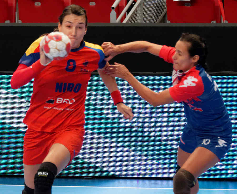 De la campioană, la campioană. Mesajul Cristinei Neagu pentru Simona Halep!