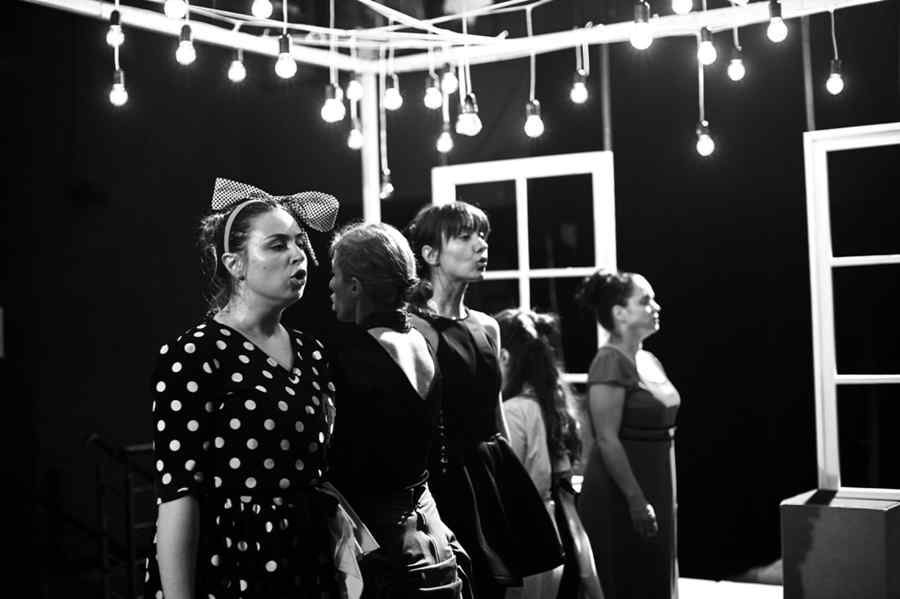 Viitorul este feminin – Noi voci ale teatrului românesc