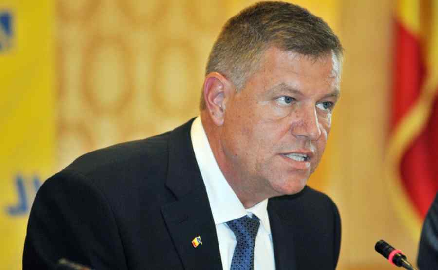 Klaus Iohannis sesizează Curtea Constituţională
