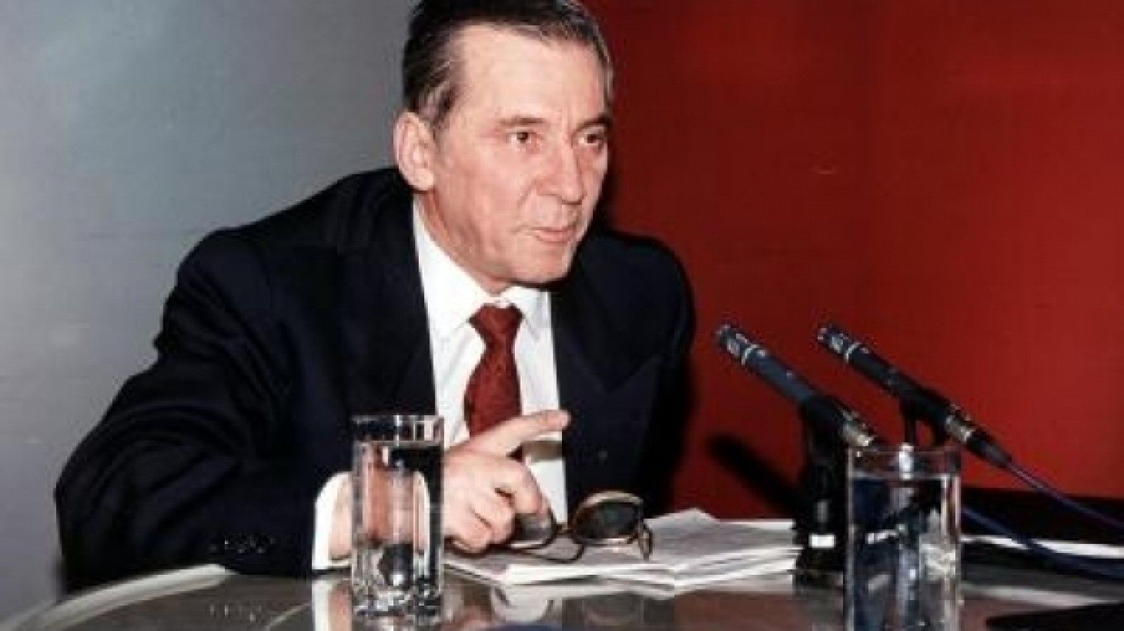 A murit Corneliu Turianu