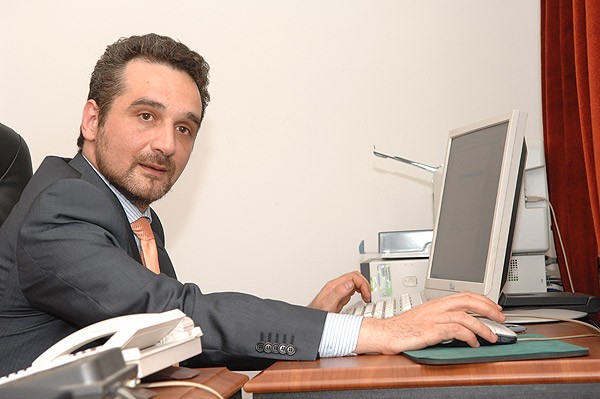 Lăzăroiu: USL va înregistra un eşec răsunător la locale