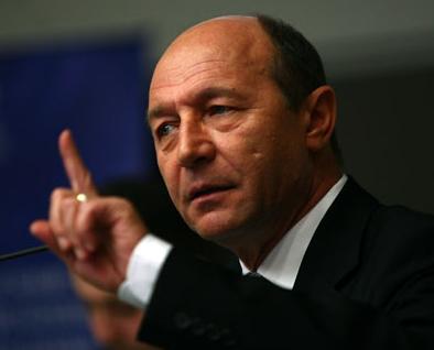 Băsescu demisionează din nou „în cinci minute”