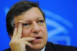 Boicotarea referendumului, adusă în atenţia lui Barroso