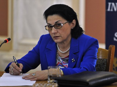 Andronescu: „Avem 8.700 de clase de copii înscrişi la clasa pregătitoare”. Cât se estimase iniţial