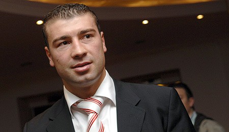 Bute şi-a reziliat contractul cu Showtime