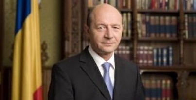 Băsescu acuză că s-au fraudat 3 milioane de voturi la referendum