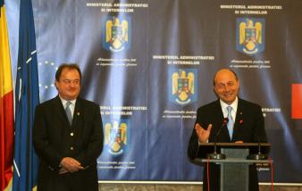 Blaga îl laudă din nou pe Băsescu