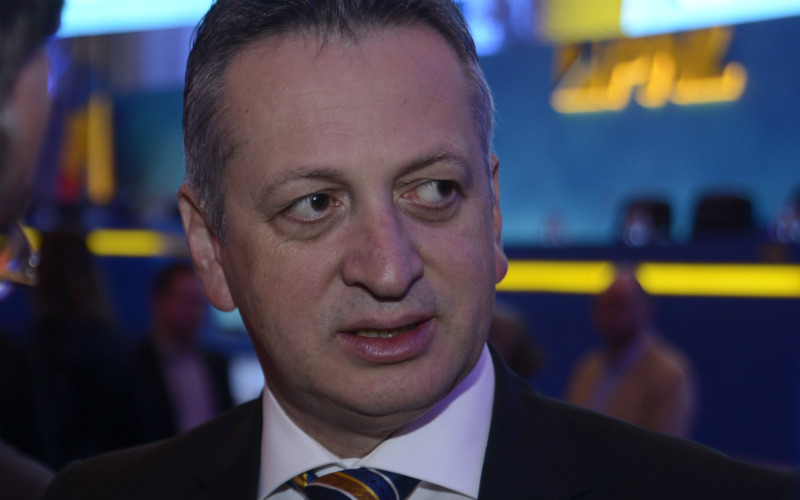 Şcolile de şoferi, obligate să-şi crească gradul de promovabilitate la 50%