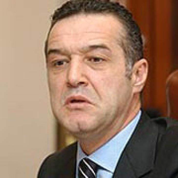 Becali a pierdut şi procesul cu scriitorul Pavel Coruţ