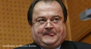 Vasile Blaga, curat ca un tomberon spălat cu furtunul