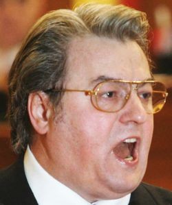 Vadim Tudor, debarcat: „PSD-ul, cel mai toxic partid din istoria României”