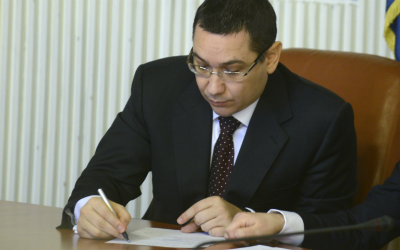 Finii lui Ponta, cățărați pe funcții