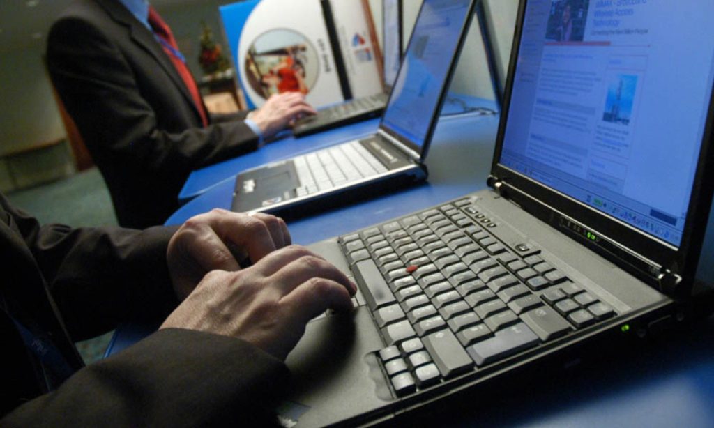 PNL pornește prin bălării după postaci