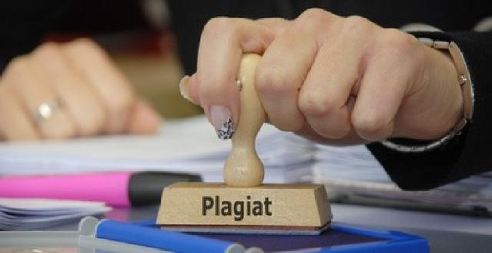Președintele Academiei, în sprijinul plagiatorilor