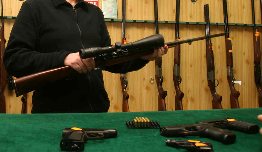 Tragedie: Finul, împușcat de naș la vânătoare