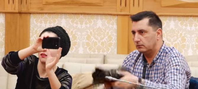 „Paraziții” l-au lăsat pe Robu cu ochii în soare (VIDEO)