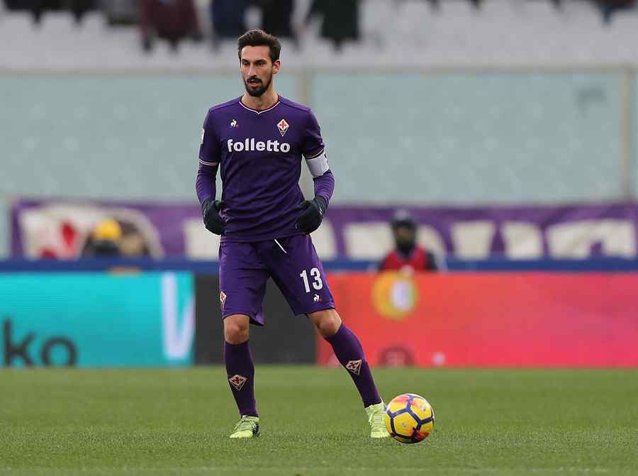 Aplauzele a mii de fani pentru Davide Astori (VIDEO)