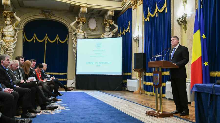 Iohannis și dreptul, capra și primăria