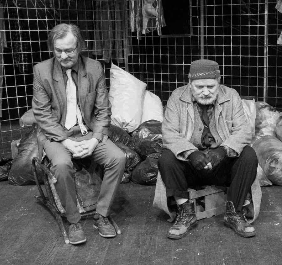 Premiera spectacolului “Gunoierul” la Teatrul Național Iași