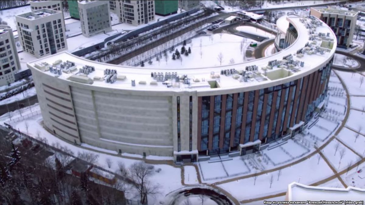Bloc fără ferestre, de dragul vicepremierului rus