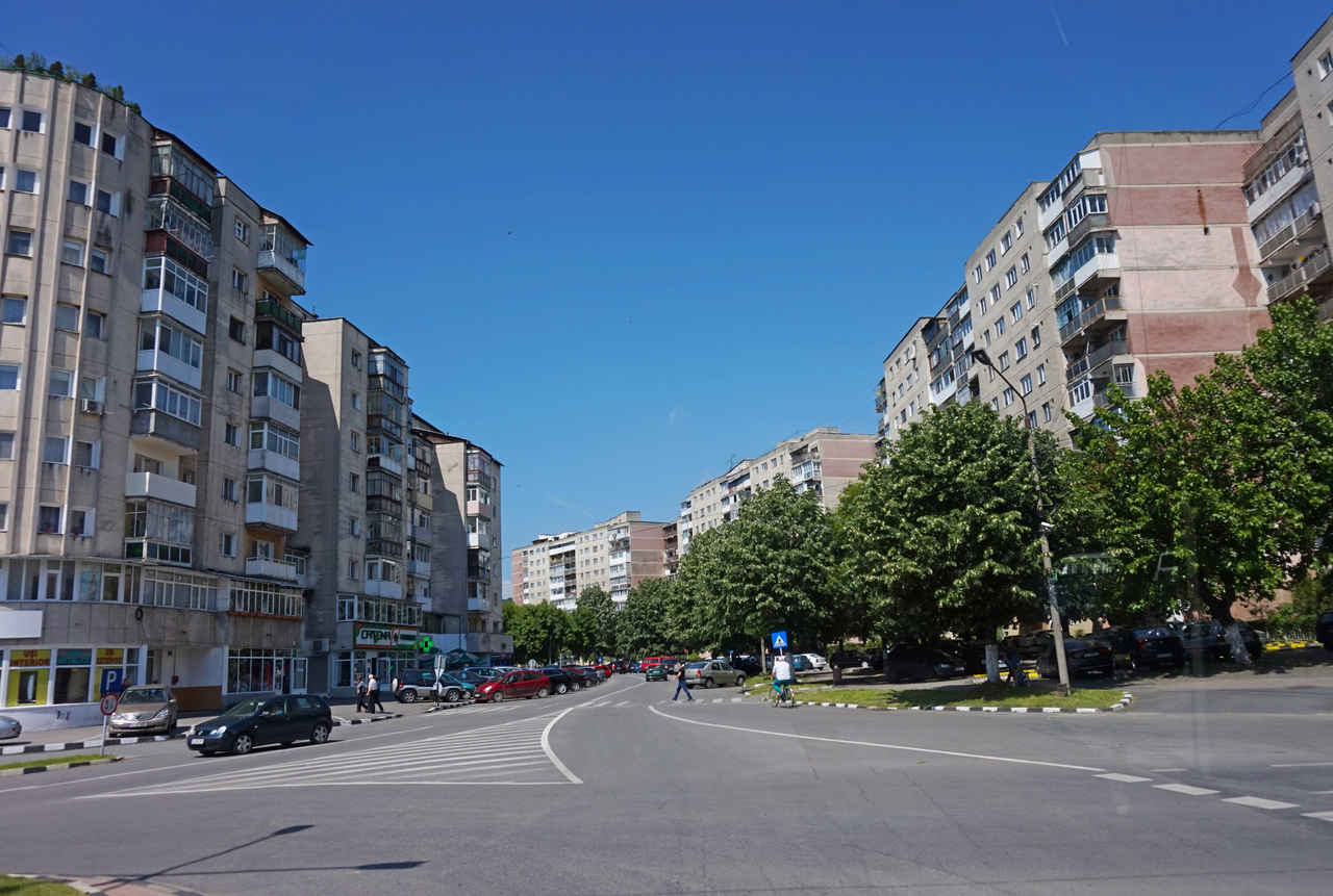 „Război și pace“ – varianta de la Râmnicu Vâlcea