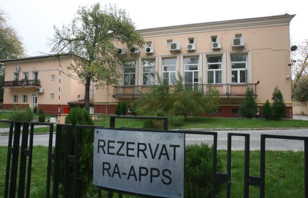 RA-APPS cumpără mașini noi pentru demnitari