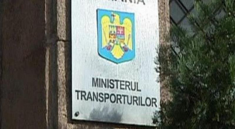 Sindicaliștii CFR pichetează Ministerul Transporturilor  