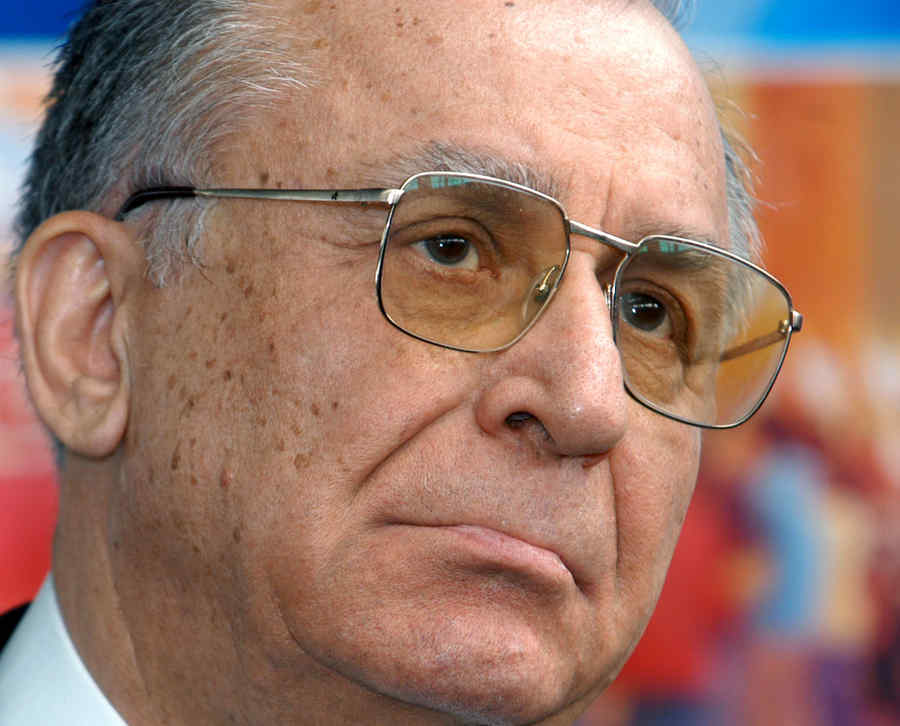 Ion Iliescu nu și-a văzut „nepoata“ de peste 20 de ani