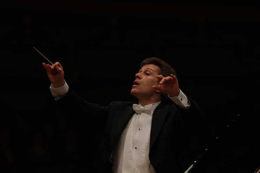 Două săptămâni cu Christian Badea, la Filarmonica „George Enescu”