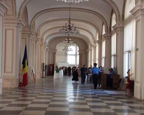 Steagul lui Ștefan cel Mare poate fi văzut la Muzeul Național de Istorie