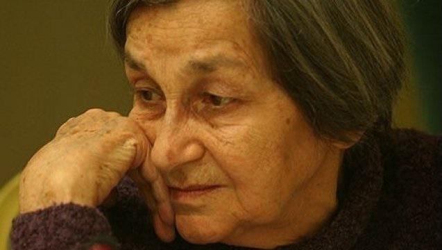 Obiectele personale ale Doinei Cornea, la licitaţie