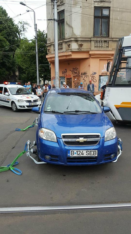Haos provocat de un șofer (FOTO)