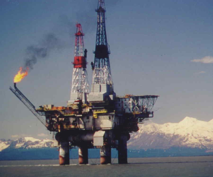 Cum s-a ajuns la suprataxarea sectorului petrolier