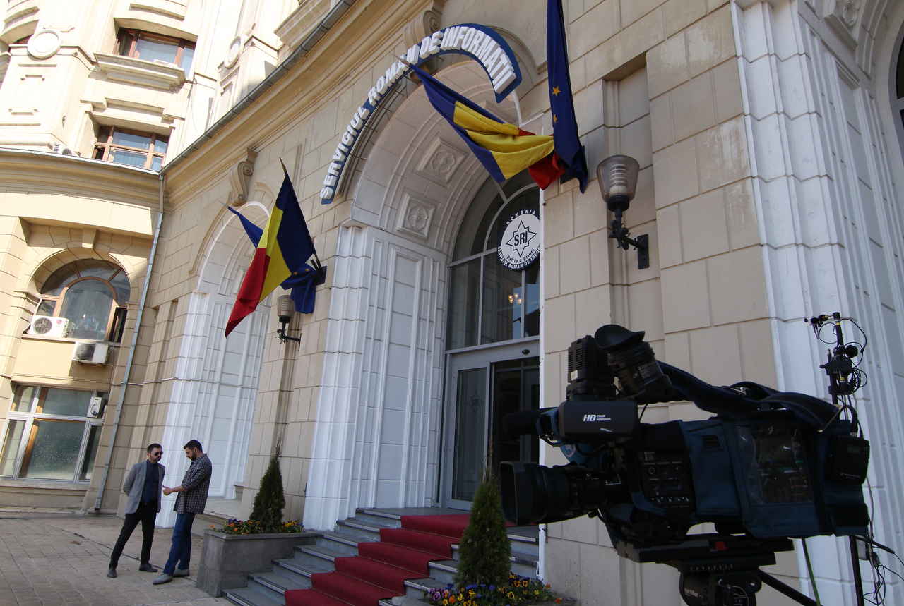 „Zestrea“ imobiliară a SRI și SIE