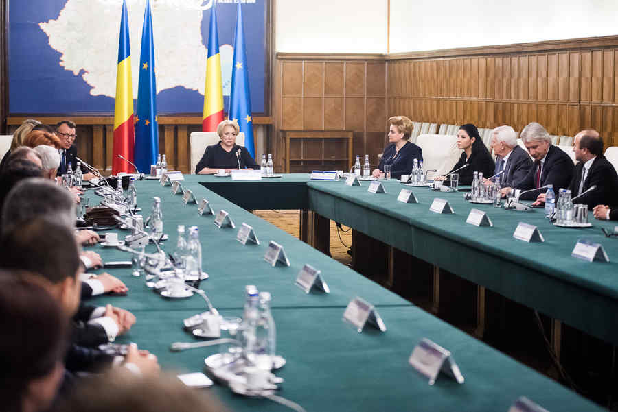 Rectificarea bugetară, discutată în prezenţa lui Tăriceanu