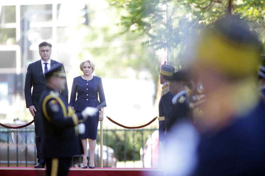 VIDEO Stângăcia lui Dăncilă