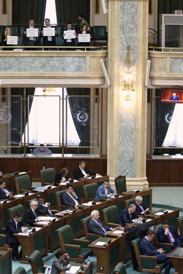 Senator PSD, acuzat de joc dublu