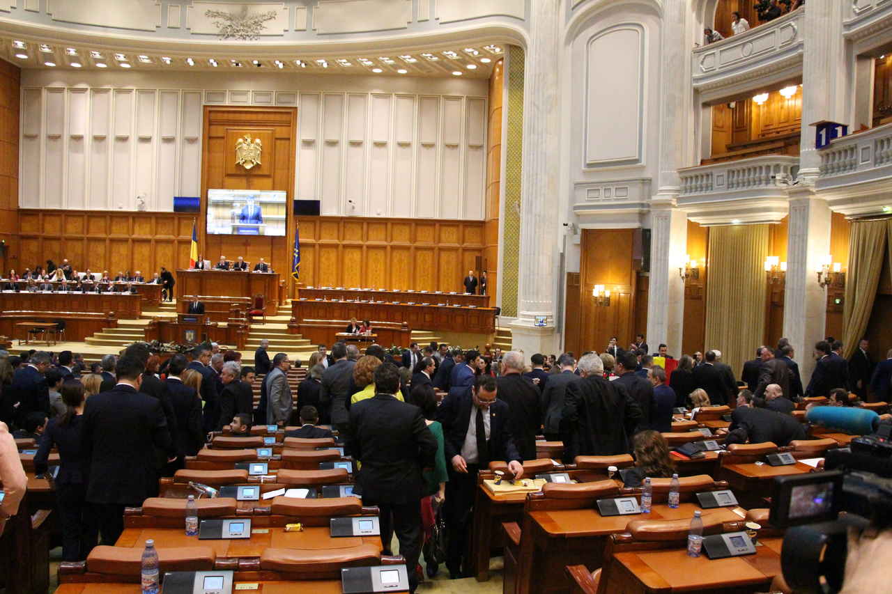 Un cititor zice: PSD, oricum ar da-o, tot rău iese