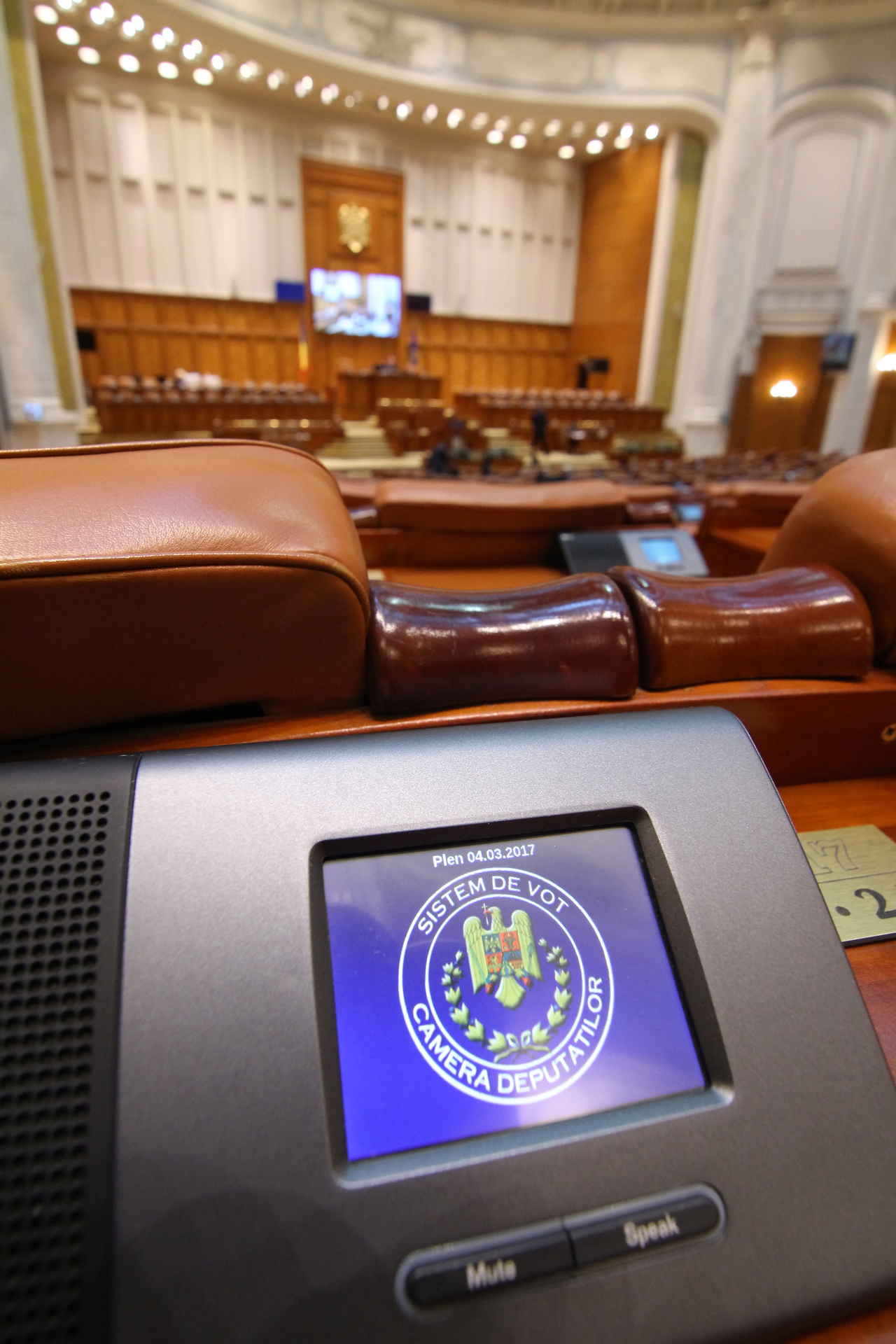 Scenariile sumbre din instituţiile de cultură