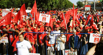 PSD-ul, la mitingul PSD, împotriva Guvernului PSD!