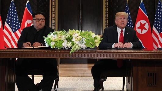 (VIDEO) Vezi Acordul semnat de Donald Trump și Kim Jong-Un