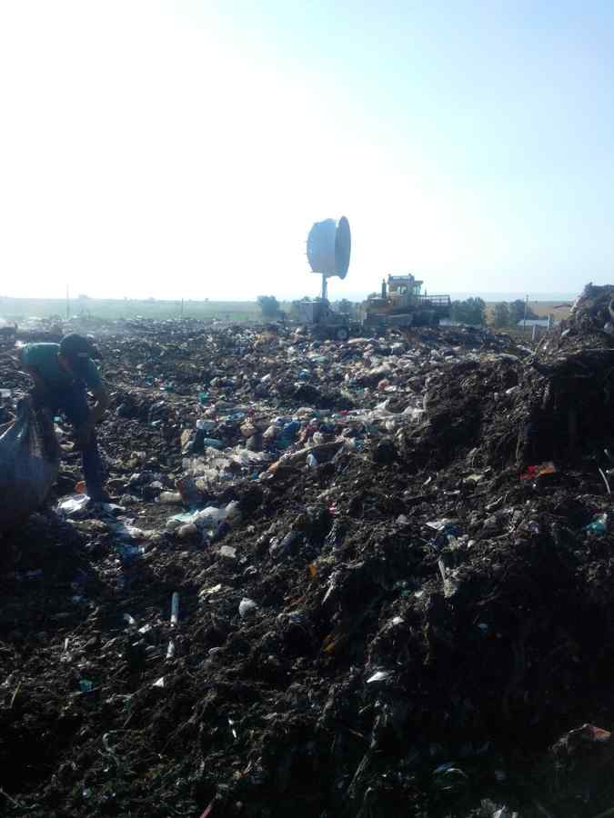 În NATO, cu masca de gaze pe figură