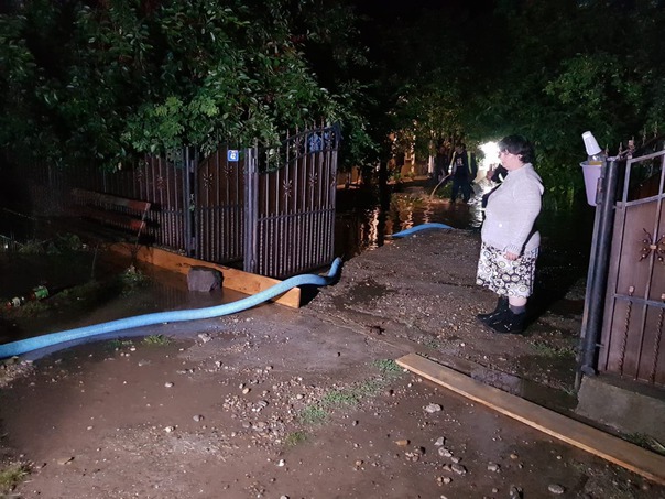 Bilanţ negru al unei nopţi furtunoase