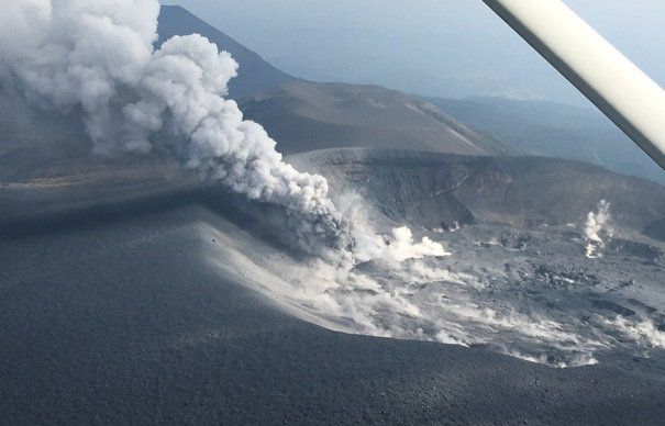 Alertă! Vulcanul Shinmoe din Japonia a erupt din nou