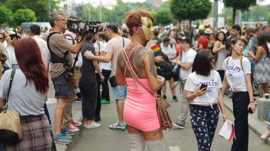 Noua Dreaptă atacă dur „parada homosexualilor”