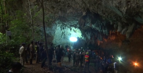 Tragedie în peştera inundată din Thailanda
