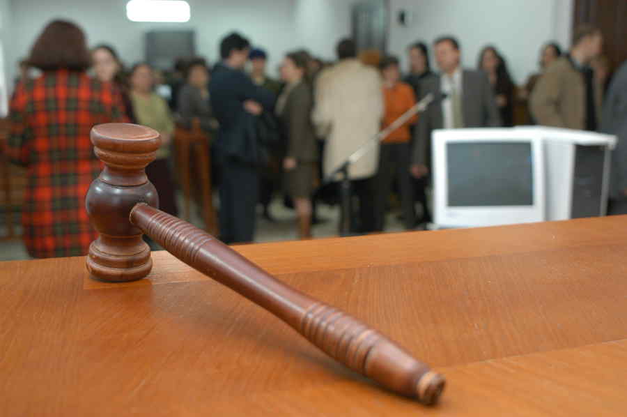 Servilismul, păcat originar sau o greșeală nefericită